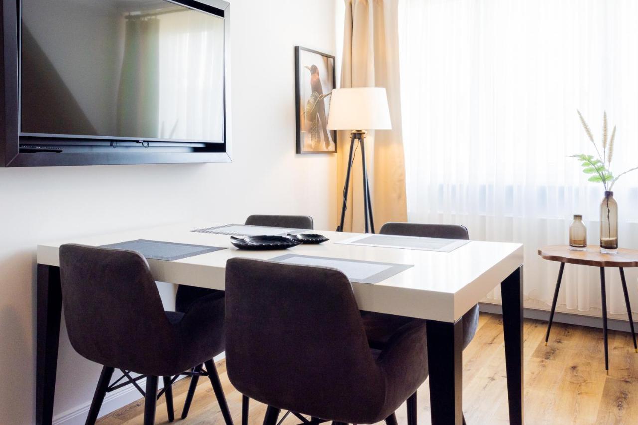 Strandnahe Ferienwohnung - Sehr Modern Und Hochwertig Eingerichtet, Inklusive Parkplatz, Gartenzugang Und Fahrradunterstellmoeglichkeit Scharbeutz Dış mekan fotoğraf