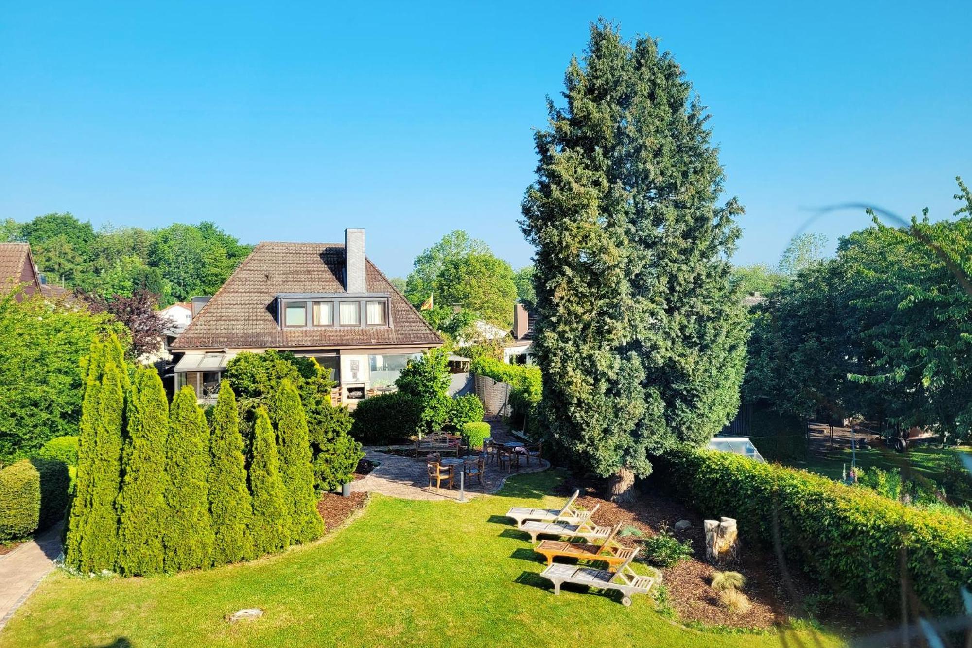 Strandnahe Ferienwohnung - Sehr Modern Und Hochwertig Eingerichtet, Inklusive Parkplatz, Gartenzugang Und Fahrradunterstellmoeglichkeit Scharbeutz Dış mekan fotoğraf